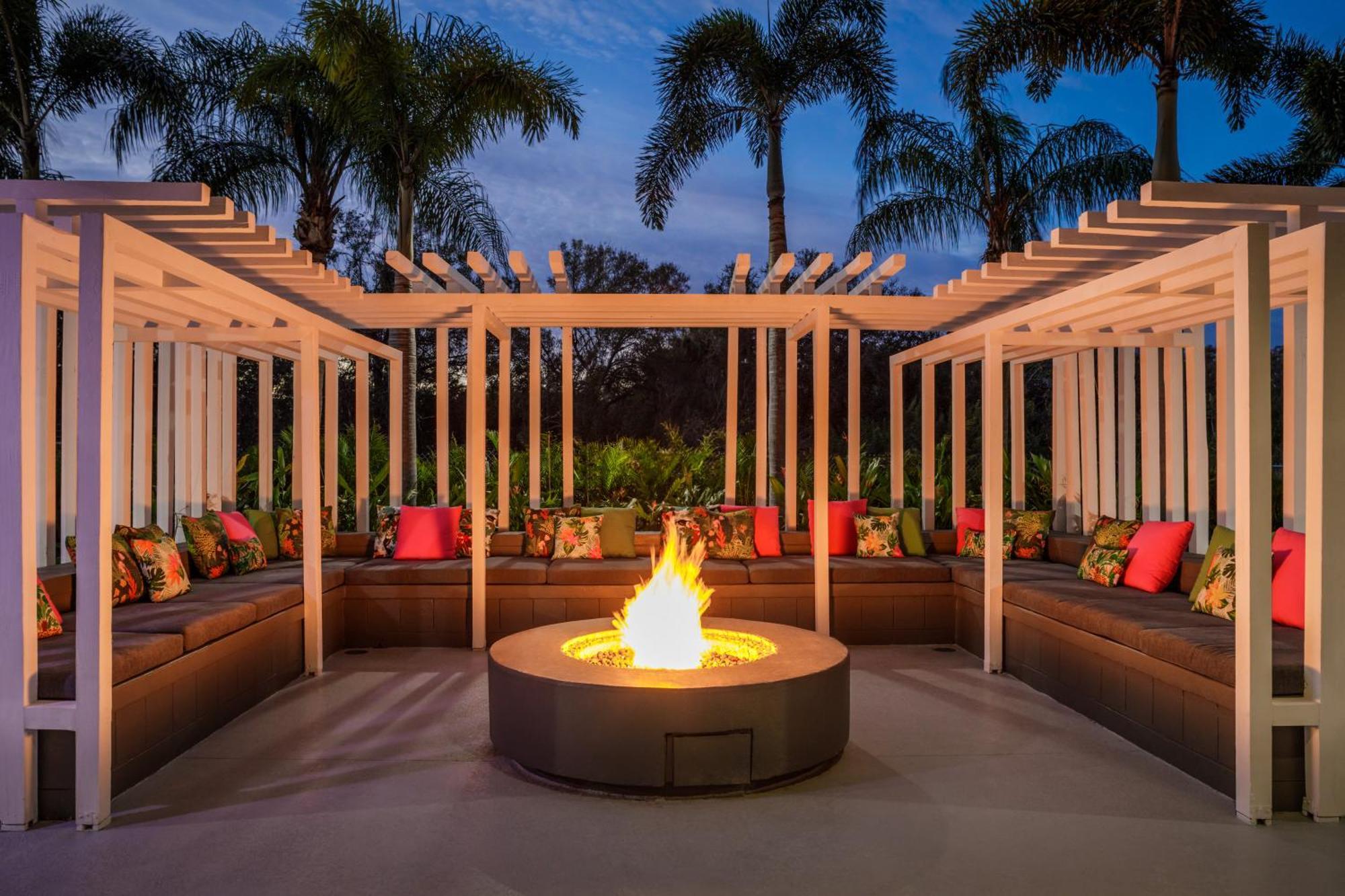 Doubletree By Hilton Sarasota Bradenton Airport Hotell Exteriör bild