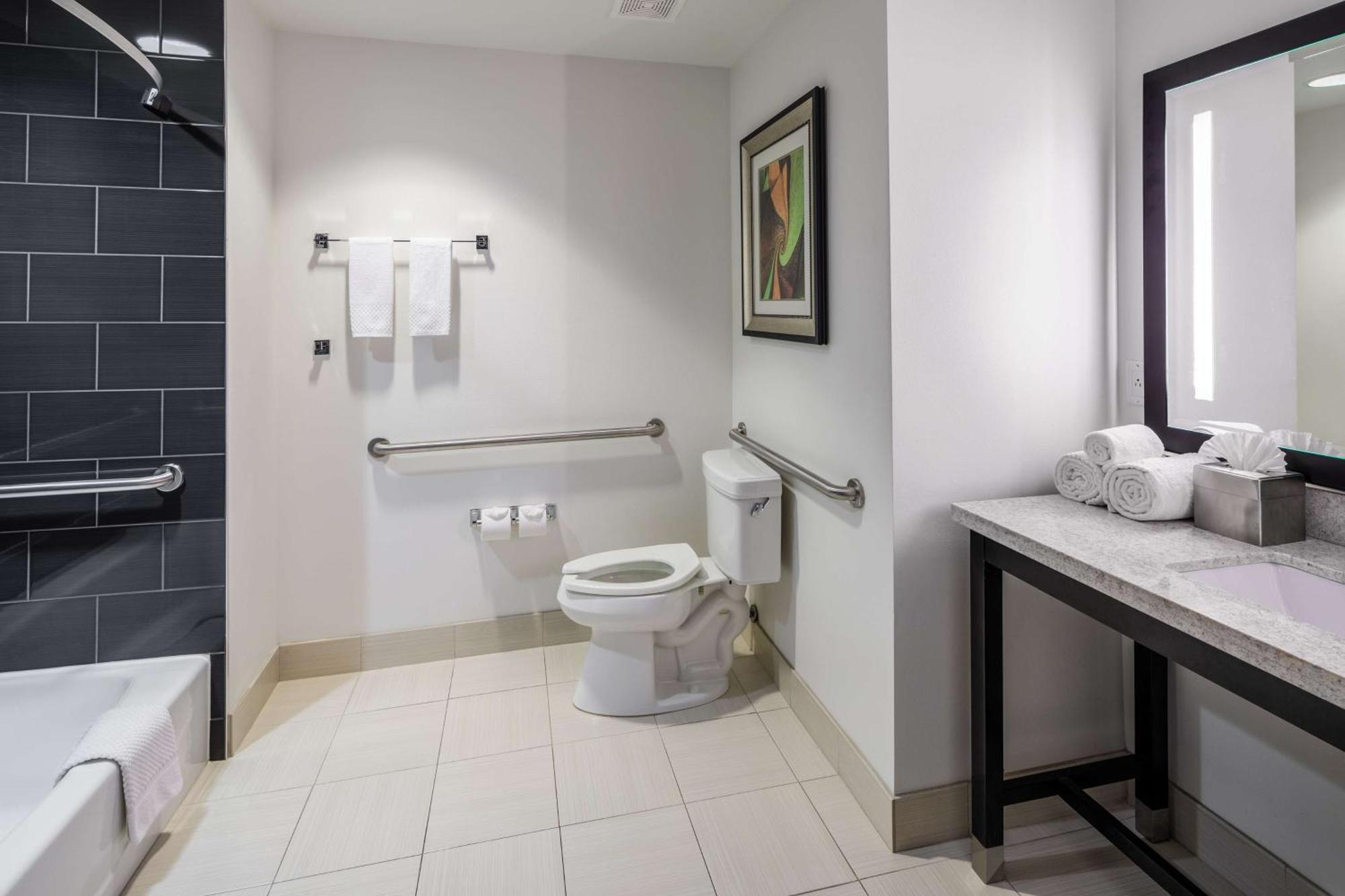 Doubletree By Hilton Sarasota Bradenton Airport Hotell Exteriör bild