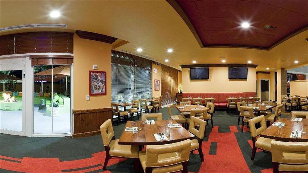Doubletree By Hilton Sarasota Bradenton Airport Hotell Exteriör bild